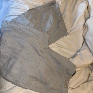 Hollister Women’s Light Gray Cargo Pants